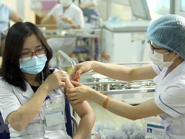 Hà Nội: Huyện thu hồi văn bản thông báo 'nhầm' tiền tiêm vaccine Covid-19 với giá 350.000 đồng/người