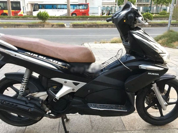 Xe tay ga Honda Air Blade giá chưa đến 10 triệu đồng rẻ 'giật mình'