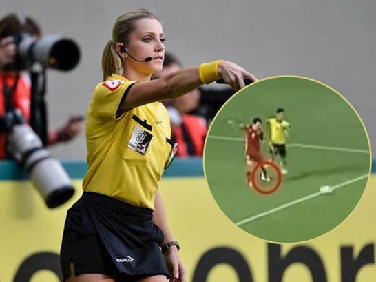 Nữ trọng tài xinh đẹp người Brazil khẳng định Văn Toàn đã bị phạm lỗi, penalty là chính xác