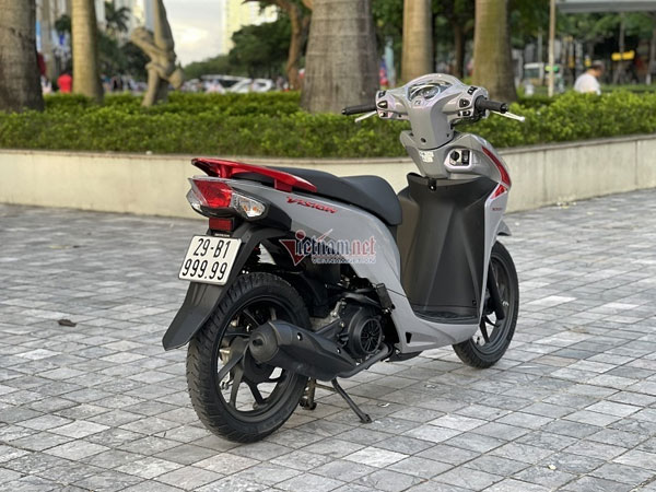 Honda Vision biển ngũ quý 9 giá hơn 400 triệu đồng tại Hà Nội