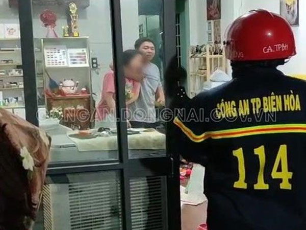 Chồng 'ngáo đá' dọa giết vợ, đòi công an cấp xe đặc chủng cùng 5 tỷ đồng