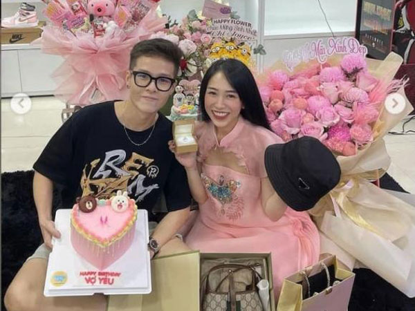 Ái nữ của đại gia Minh Nhựa đón sinh nhật tại nhà, được tặng nhẫn kim cương, đồ hàng hiệu
