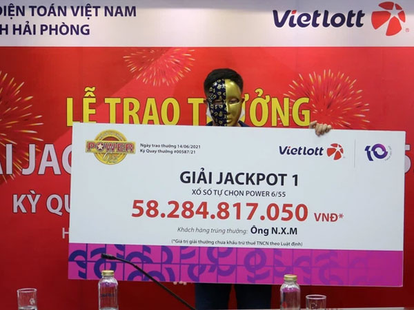 Mua vé số từ tiền thừa khi đi chợ, một người Hà Nội trúng hơn 58 tỷ đồng