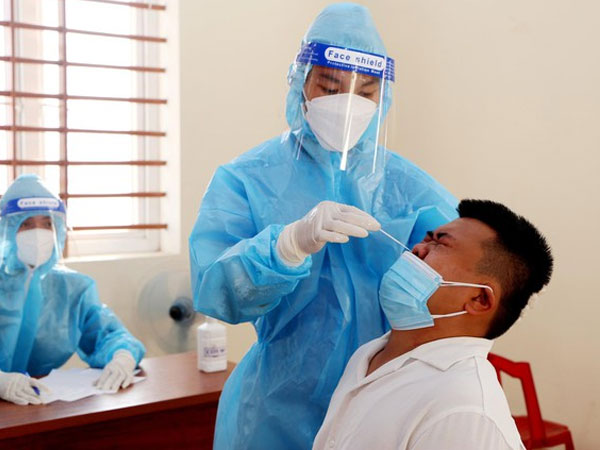 Cháu bé 2 tuổi ở Hà Tĩnh dương tính với SARS-CoV-2