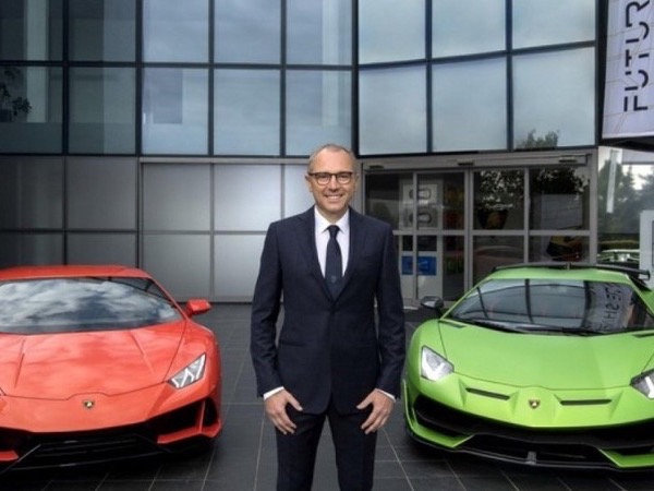 Giữa 'tâm bão' Covid, giới siêu giàu ném tiền, siêu xe Lamborghini 'cháy hàng'