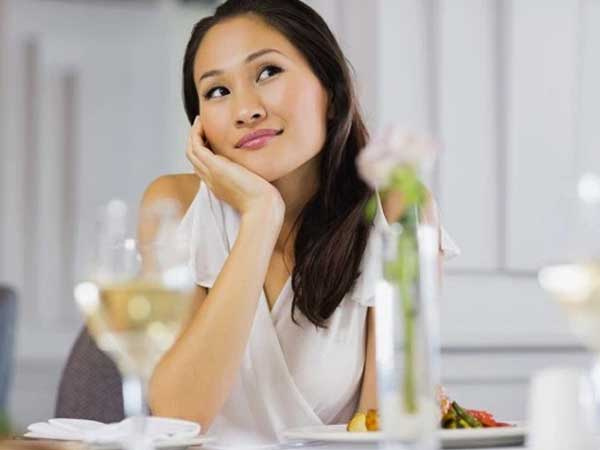 Đưa 10 triệu/tháng nhưng mẹ chồng vẫn cho ăn đạm bạc, sau 2 ngày tôi về ngoại trở lại, nhìn mâm cơm bà chuẩn bị mà phải kinh ngạc