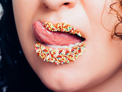 Uống trà sữa mỗi ngày có khiến cơ thể bị thừa đường không? Đọc ngay 6 dấu hiệu cơ thể đang 'kêu cứu' vì dư thừa đường này!
