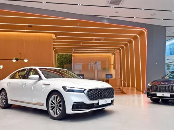 'Đàn anh' Kia Cerato về đại lý, đẹp không góc chết, đúng tầm xe sang đầu bảng của Kia