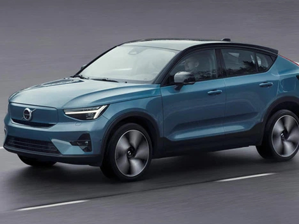Hé lộ Volvo XC30 - SUV cỡ nhỏ cạnh tranh Peugeot e-2008 với công nghệ hứa hẹn đỉnh nhất phân khúc