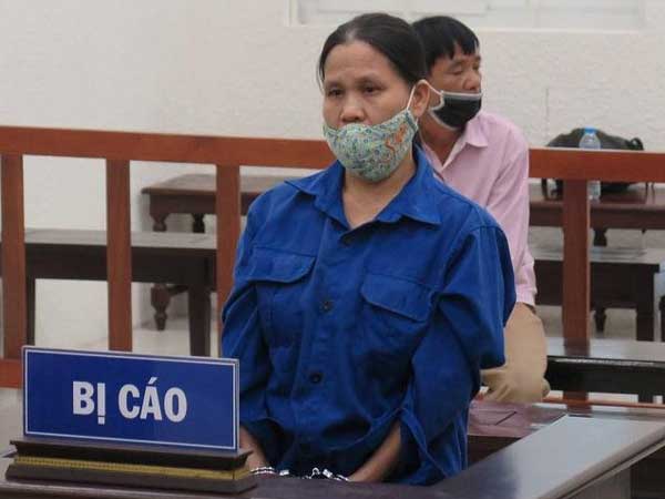 Người đàn bà dùng thuốc trừ sâu hạ độc chồng và tình địch