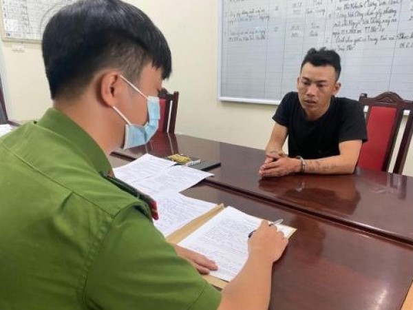 Giật 3 lọ thuốc tăng cường sinh lý: Mong vợ quay về?