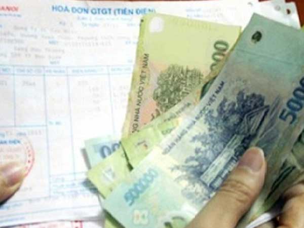 Nắng nóng cao điểm, người Hà Nội 'khủng hoảng' vì tiền điện tăng cao
