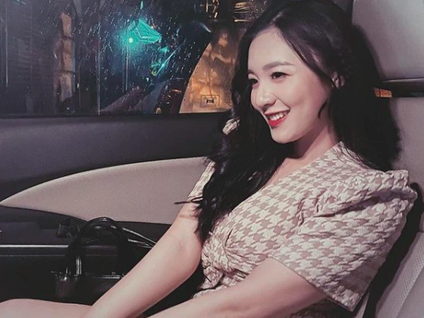Đa tài như MC hot nhất Liên Quân, quay cuồng trong các trận cầu thế giới nhưng vẫn 'cháy' cùng AWC