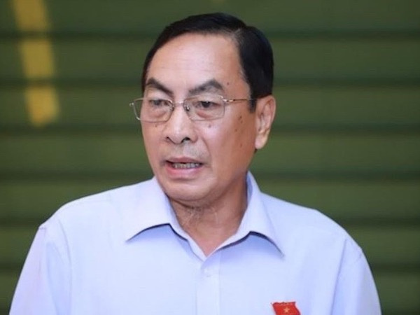 'Hô biến' đất vàng: 'Toàn cán bộ xuất sắc, giờ mới lòi ra sai phạm?'