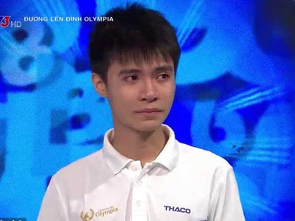 Twist: Thí sinh bị loại vì 5 điểm đã bỏ trường chuyên về huyện học chỉ để được thi Olympia