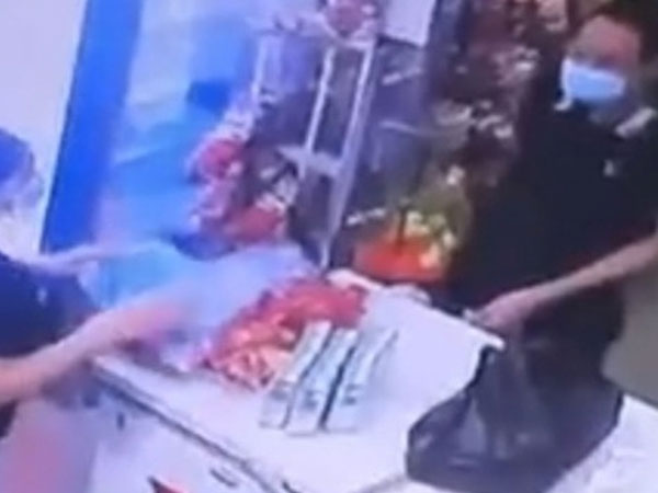 Xử phạt F0 ở Bắc Giang trèo tường trốn khỏi khu điều trị để ra ngoài mua quà bánh