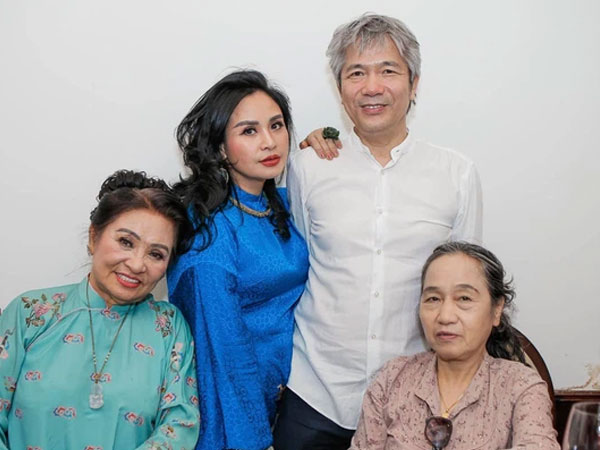 Diva Thanh Lam làm lễ dạm ngõ ở tuổi 52, bạn trai là bác sĩ nổi tiếng