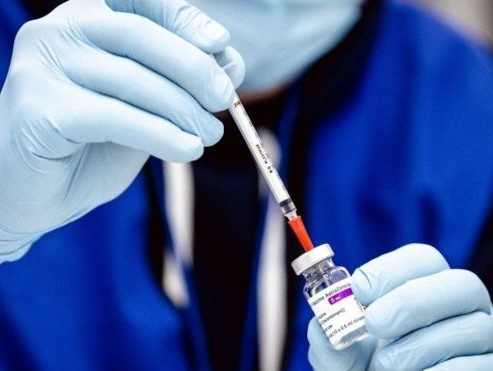 Vụ 1 người bị tiêm 2 mũi vắc xin Covid-19 trong 30 phút: Nhân viên tiêm mũi 2 có hỏi trước khi tiêm nhưng ông M. không nói gì?