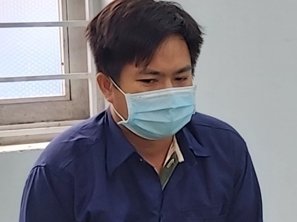 Cưỡng hiếp bạn nhậu ngay lần đầu gặp mặt
