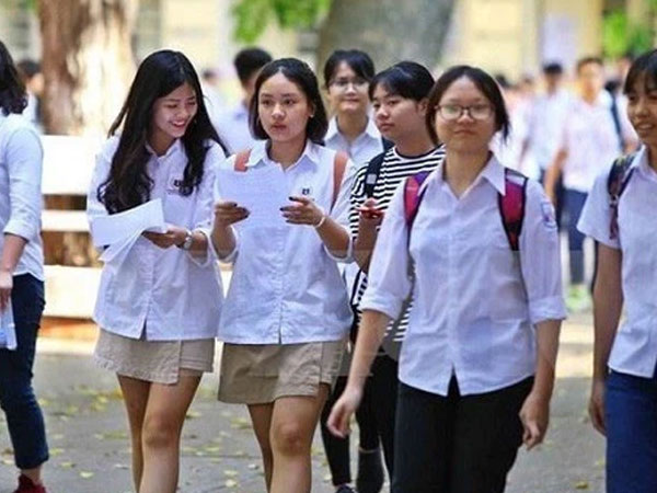 Điểm chuẩn trường chuyên Khoa học Tự nhiên thấp kỷ lục