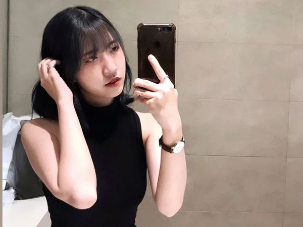 Động thái mới của cô gái có 12 mối tình sau vụ lợi dụng sức nóng để quảng cáo app sex