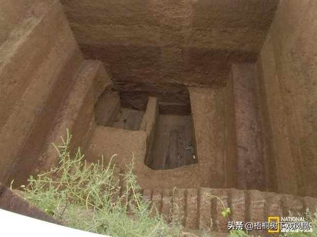 Khu mộ gia tộc 1000 năm tuổi suýt chôn sống cả đoàn khảo cổ, chuyên gia hoảng hốt: Mộ chồng lên mộ!