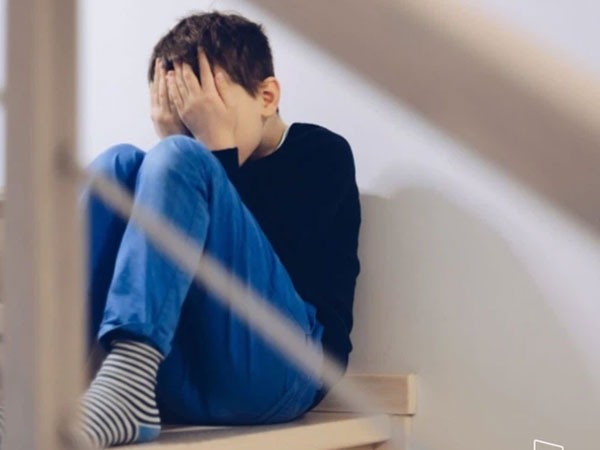 Có một kiểu 'giáo dục tội lỗi', trông qua thì rất hiệu quả nhưng thực ra giết dần giết mòn con mình, rất nhiều cha mẹ mắc phải