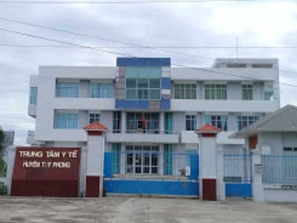 Phó Giám đốc Trung tâm Y tế mắc Covid-19 nhưng không khai báo lịch trình