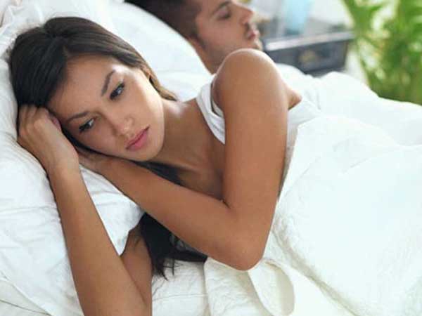 Chồng bỗng không mặn mà với 'ân ái' mà còn tìm khoái cảm trên mạng, cô vợ nổi cáu để rồi nhận về đáp án bàng hoàng