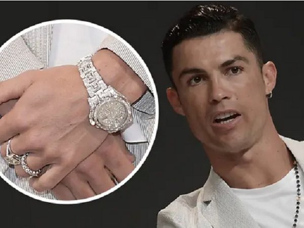 Tỉ phú đô la Ronaldo sở hữu chiếc đồng hồ Rolex đắt nhất lịch sử