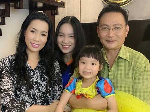 27 năm sau ngày giành ngôi Á hậu 2, Trịnh Kim Chi giờ vừa nổi tiếng vừa viên mãn bên chồng đại gia