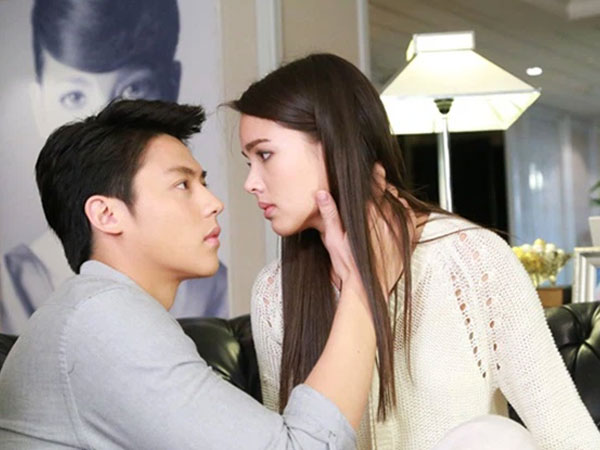 Trong đêm say, người yêu trót tiết lộ bí mật vì sao yêu 8 năm không dám đồng ý kết hôn khiến chàng trai thắt lòng!