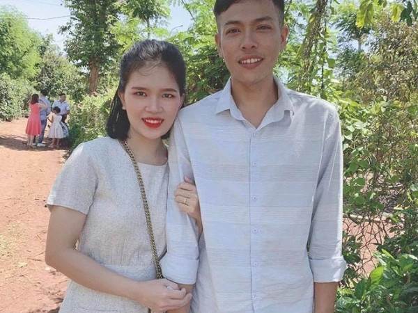 Cô vợ bị bà chủ nha khoa tát 'cháy má' nói về phản ứng của chồng: Động đến gia đình là không xong với anh