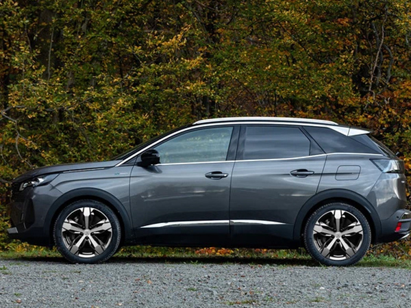 Peugeot 3008 2021 đẹp xuất sắc, trang bị cả 'tá' công nghệ, làm khó Hyundai Tucson