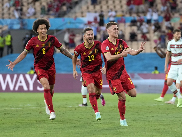 Xác định 2 cặp đấu đầu tiên ở vòng tứ kết EURO 2020