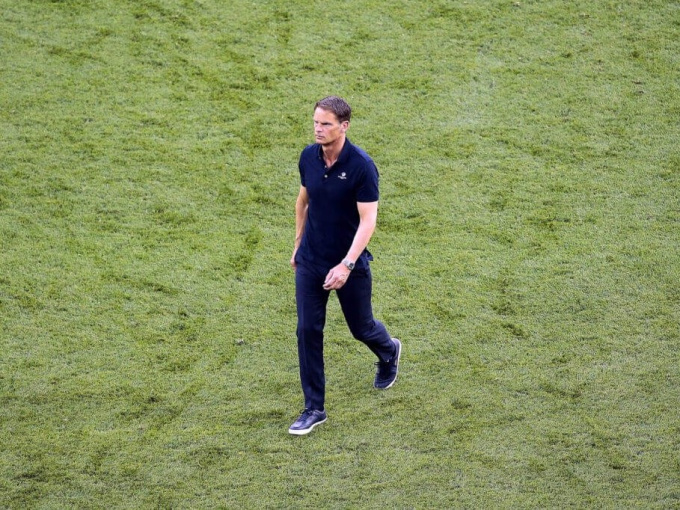 ĐT Hà Lan tan, ghế của De Boer nát