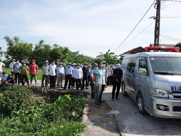 Vụ thảm án rúng động Thái Bình: Kẻ sát nhân vui vẻ, bắt tay hàng xóm trên đường đi đầu thú