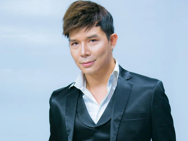 Nathan Lee mỉa mai gay gắt 'người mẫu nổi tiếng' từng quảng cáo cho sàn tiền ảo vừa bị sập, netizen nhanh chóng gọi tên Ngọc Trinh