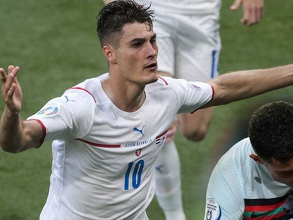 'Đôi chân pha lê' đe dọa ngôi vị của Ronaldo: Là ngôi sao đích thực hay cú lừa vĩ đại?