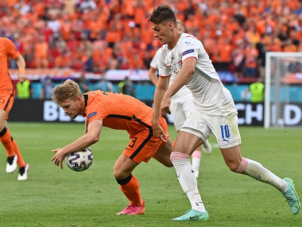 De Ligt nhận là ‘tội đồ’ khiến tuyển Hà Lan bị loại ở vòng 1/8 Euro 2020
