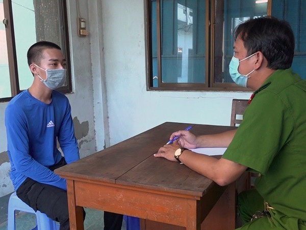Đến 'tiếp sức' đánh nhau, thanh niên lại đâm nhầm bạn tử vong