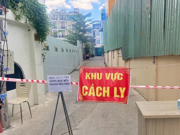 TP.HCM phong tỏa một tòa nhà có 20 nhân viên công ty phát hiện nhiễm COVID-19 khi đi xét nghiệm dịch vụ