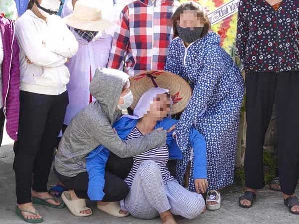 Vụ thảm án con rể giết bố mẹ vợ ở Thái Bình: Tờ đơn ly hôn vẫn còn kẹp ở xe máy