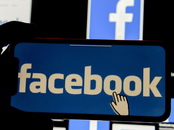 Nóng: Facebook có thêm tính năng mới, 'chấm điểm' bình luận