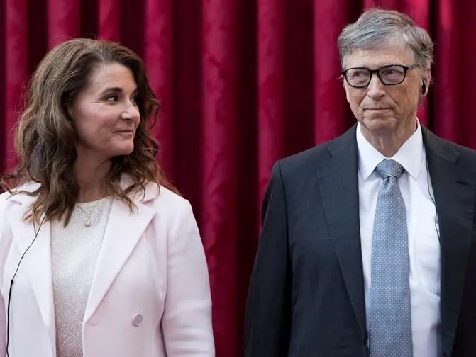 Tỷ phú Bill Gates bị nhân viên cũ tố cáo bản chất xấu xa: Thường xuyên bắt nạt cấp dưới, gạ tình nhân viên, nhà báo