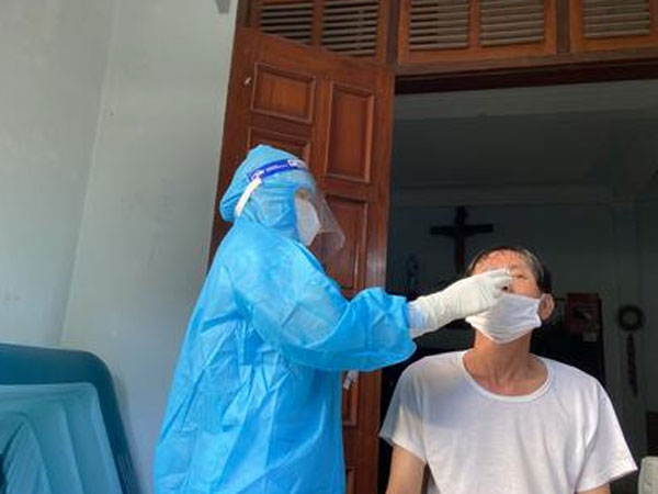Người đàn ông ở Hà Tĩnh nghi nhiễm nCoV đã tự khỏi, không khai báo y tế, lây nhiễm cho 19 người