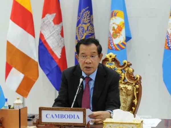 Ông Hun Sen khuyến cáo người gốc Việt tạm dừng về nước hoặc quay lại Campuchia để ngăn Covid-19