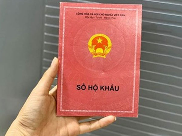 Công an Hà Nội ra văn bản hỏa tốc về việc thu hồi sổ hộ khẩu