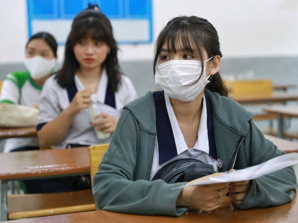 NÓNG: Học sinh TP.HCM sẽ thi tốt nghiệp THPT làm 2 đợt