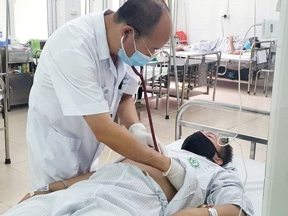 Sốt cao sau tiêm vắc-xin Covid-19, tưởng phản ứng ai ngờ sốt xuất huyết